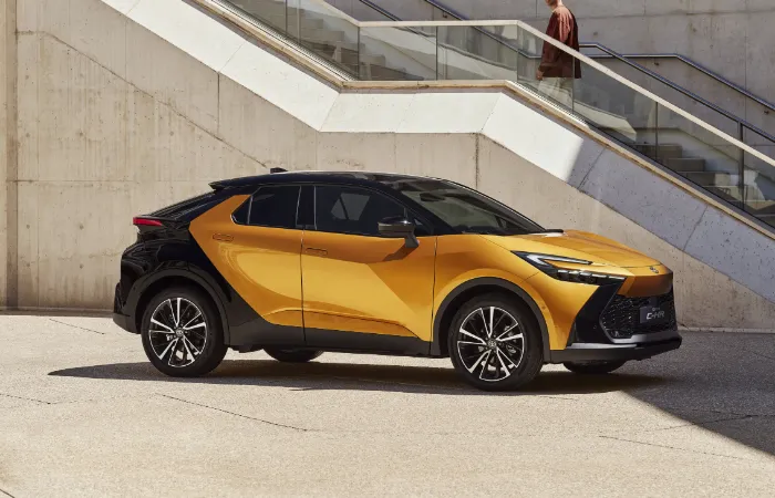 C-HR PLUG-IN-HYBRID